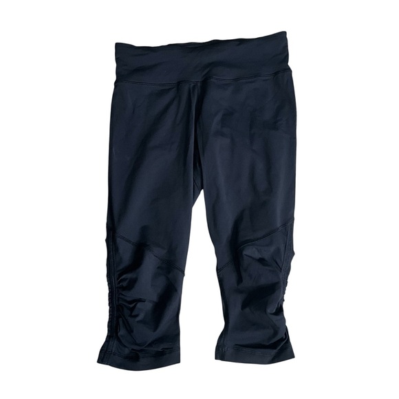 Lululemon Athletica Black Cropped Leggings - Picture 6 of 9